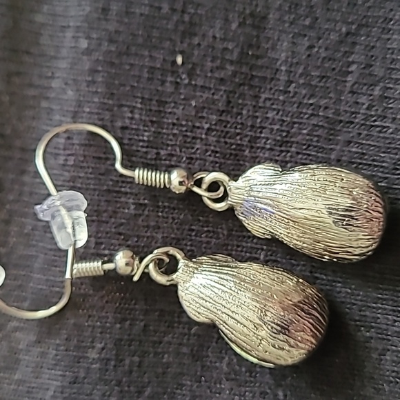 Green Tear Drop Earrings - Picture 2 of 3